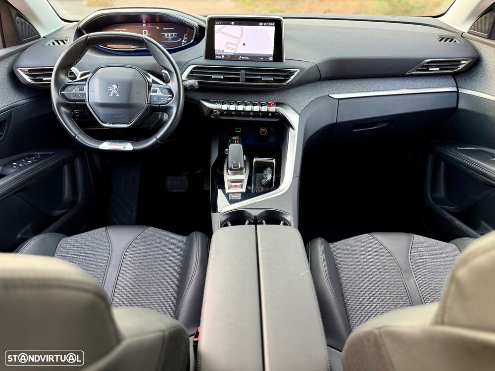 Peugeot 5008 1.2 PureTech Allure EAT8 - 8