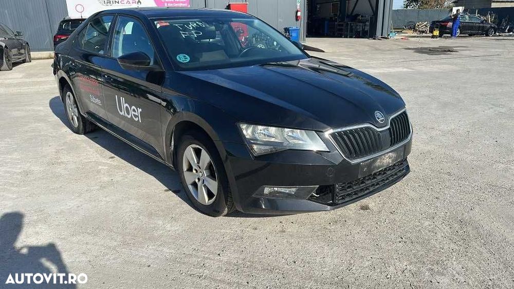 Dezmembram  Skoda Superb 2017-2018 2.0 Tdi 150 Cp CRL, DFGA - 1