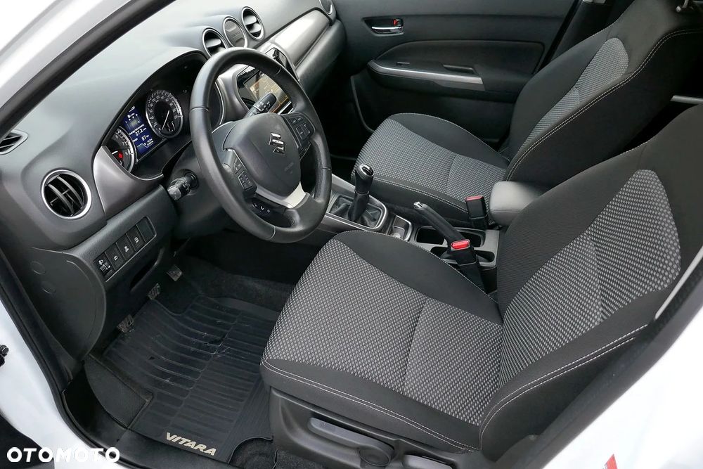Suzuki Vitara - 8