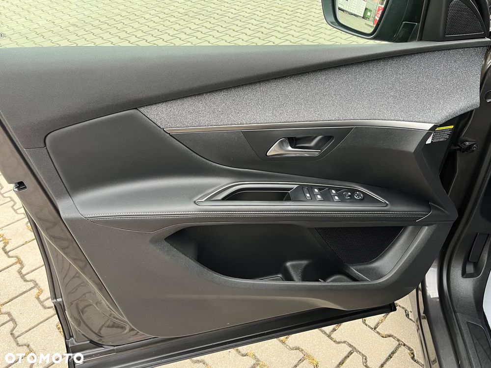Peugeot 5008 BlueHDi 130 Allure - 31