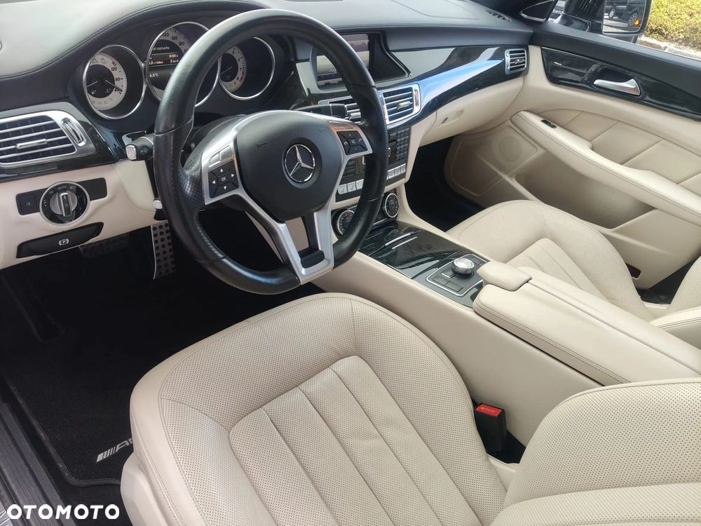 Mercedes-Benz CLS 500 4-Matic 7G-TRONIC - 14