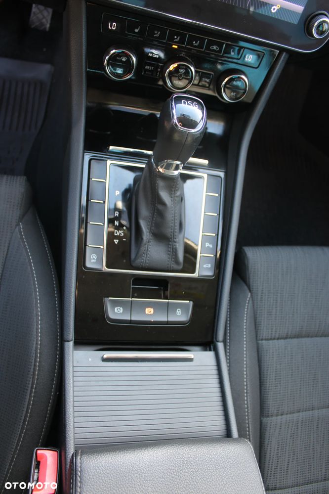 Skoda Superb 2.0 TDI Ambition DSG7 - 31