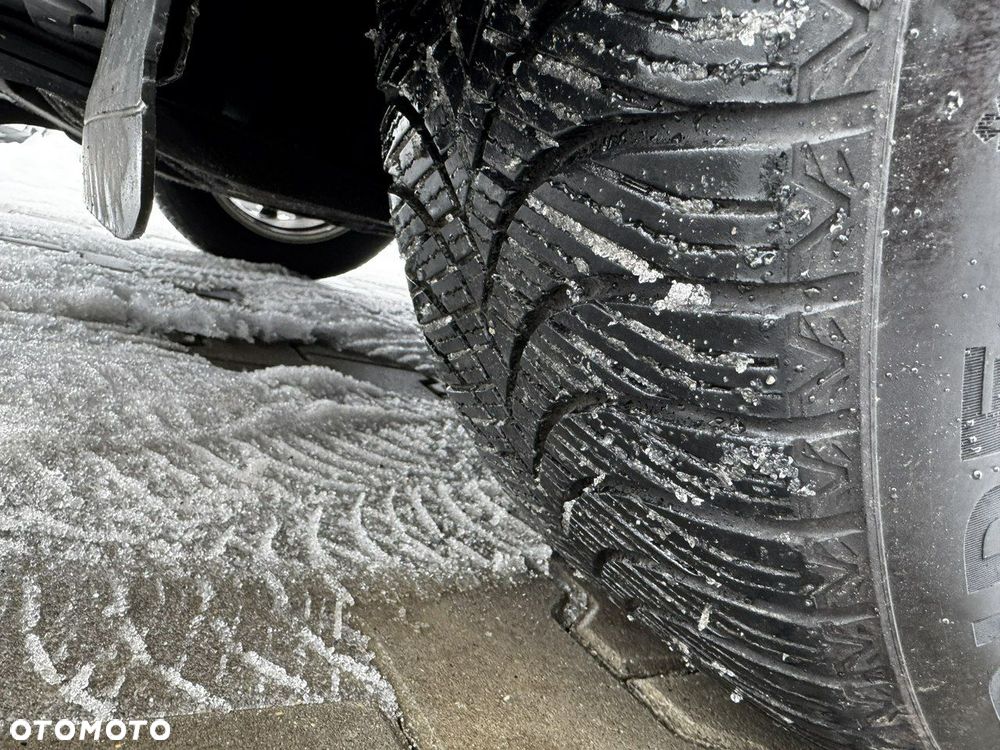 Ford Kuga 2.0 TDCi 4x2 Titanium - 19