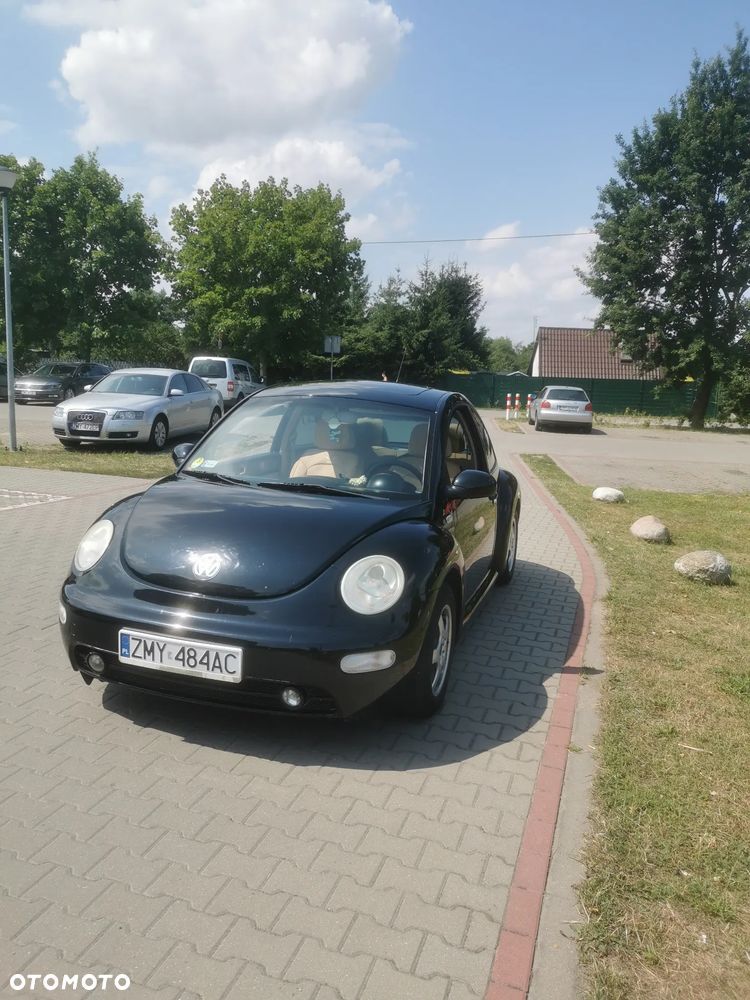 Volkswagen New Beetle - 1