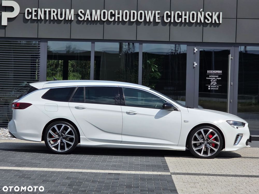 Opel Insignia 2.0 T 4x4 GSi + S&S - 27