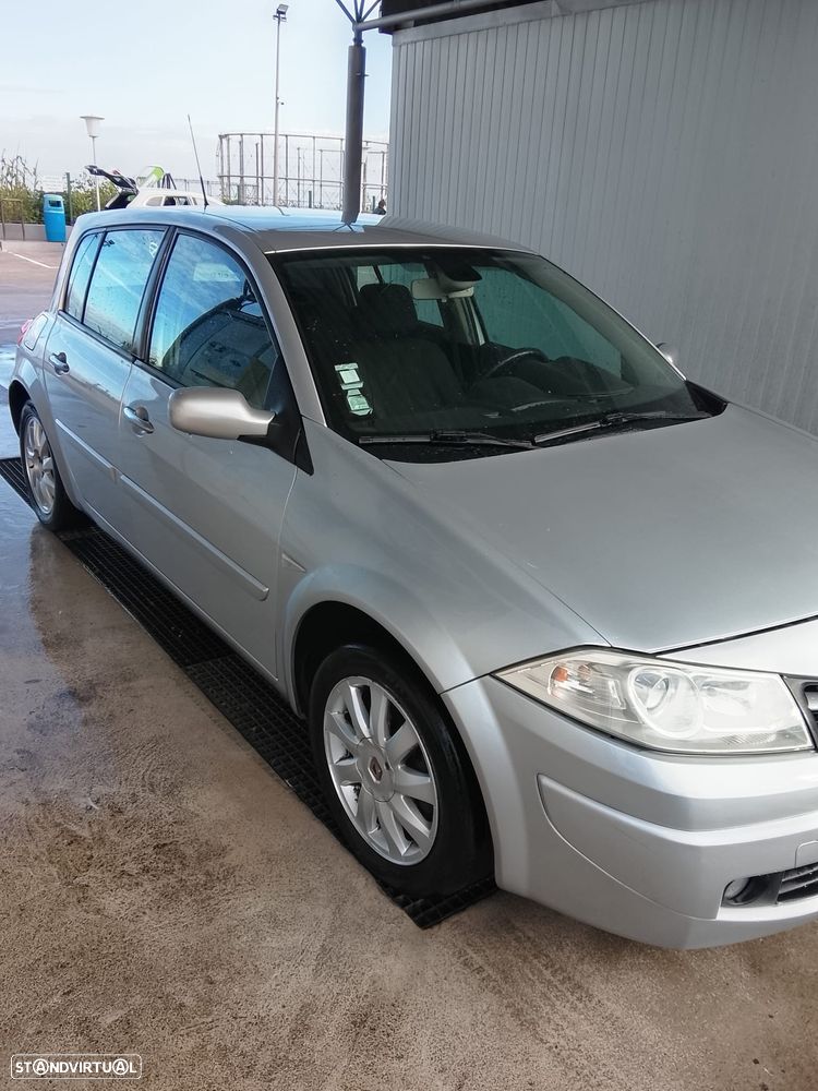 Renault Mégane 1.5 dCi Confort - 3