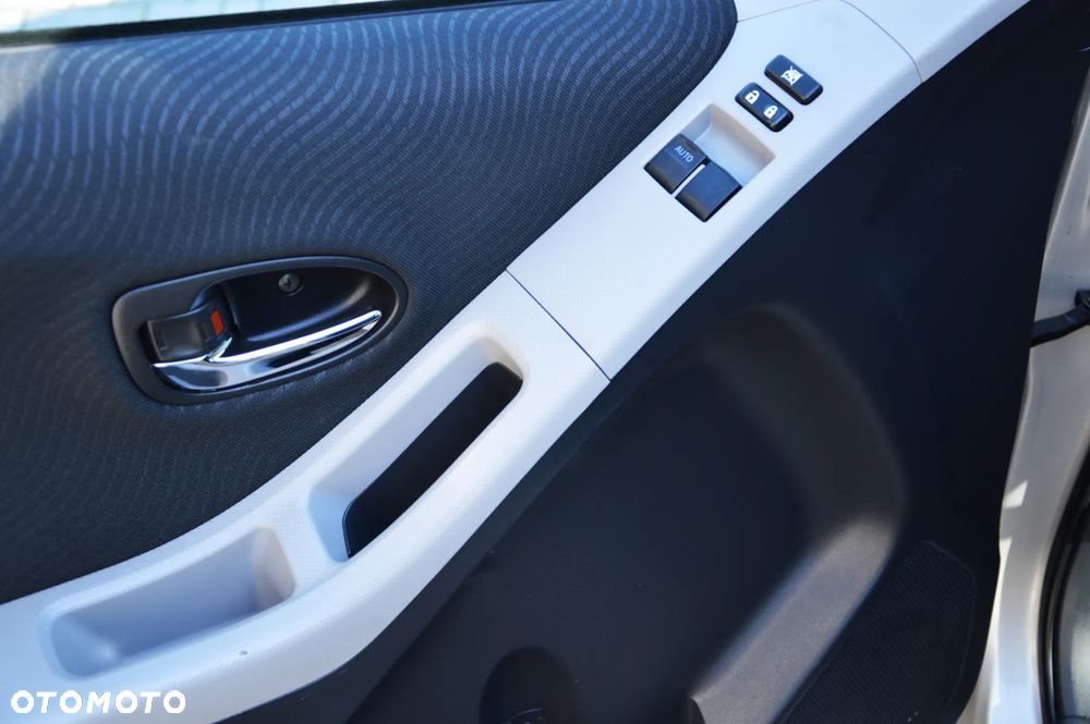 Toyota Yaris 1.33 Active - 11