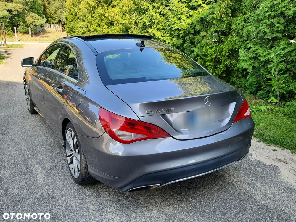 Mercedes-Benz CLA 250 7G-DCT Peak Edition - 7