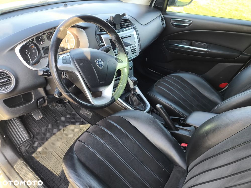 Lancia Delta 1.4 TurboJet 16v Gold - 9