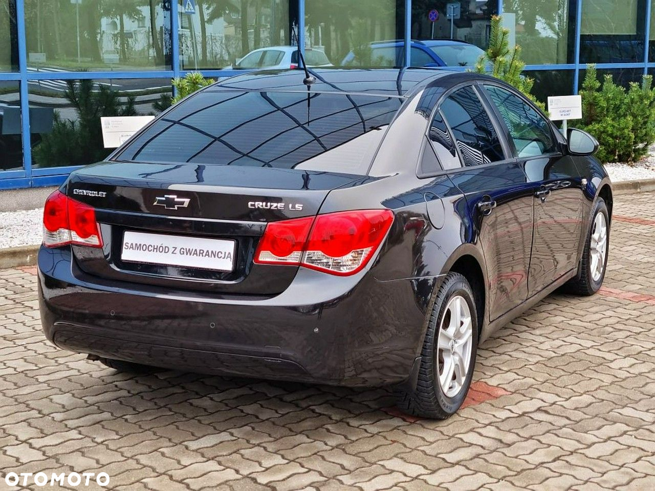 Chevrolet Cruze 1.6 LS - 4