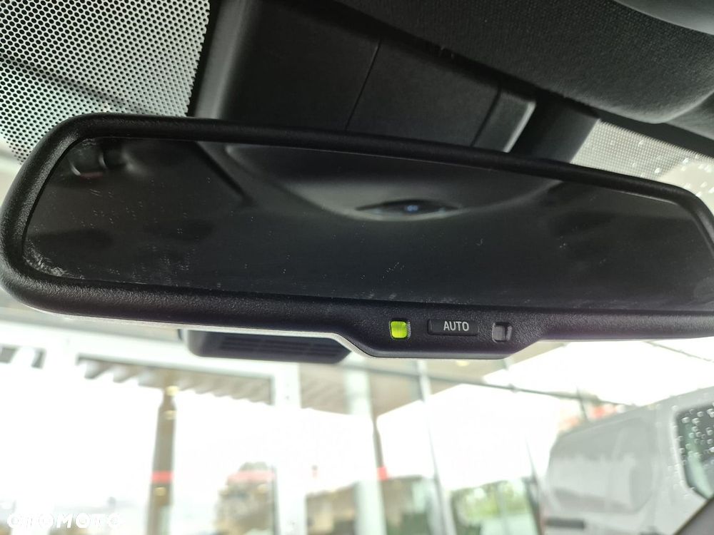 Toyota C-HR 1.2 T Dynamic - 21