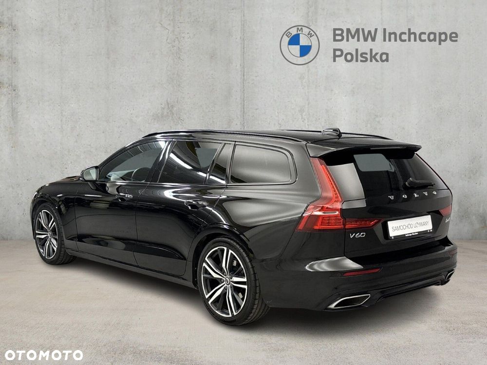 Volvo V60 D4 R-Design - 3