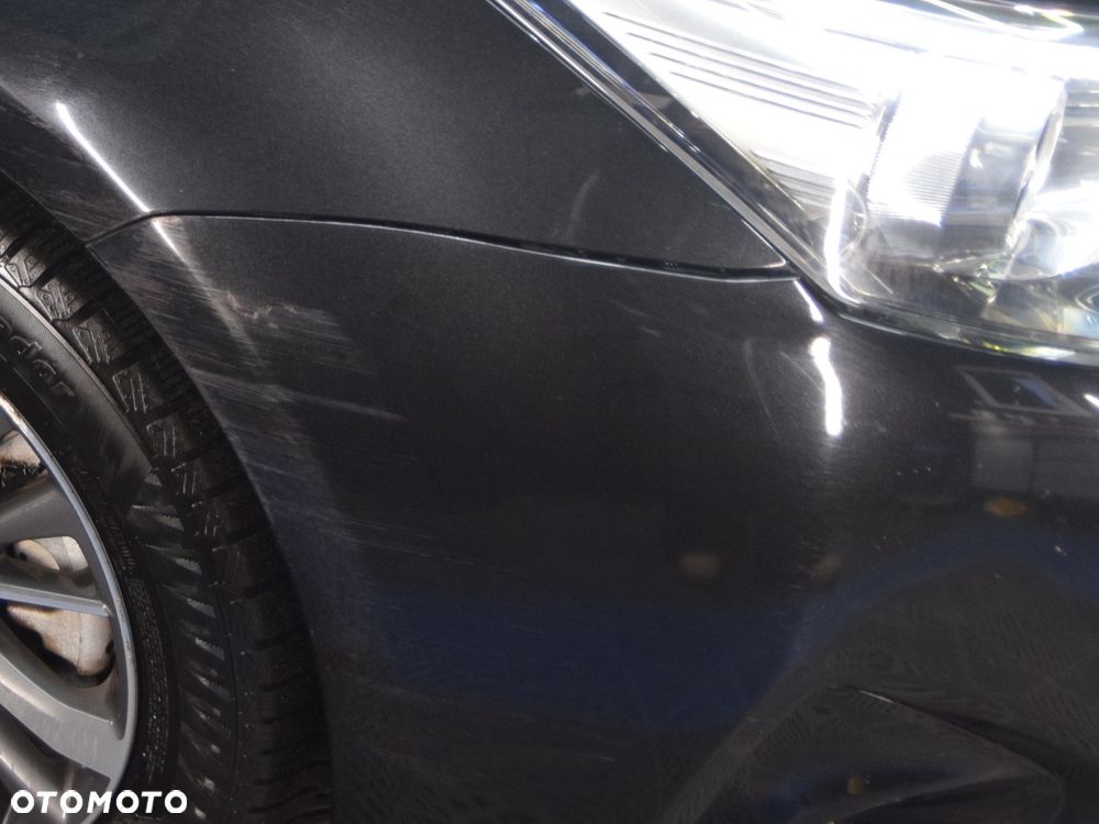 Toyota Avensis 2.0 D-4D Premium - 20