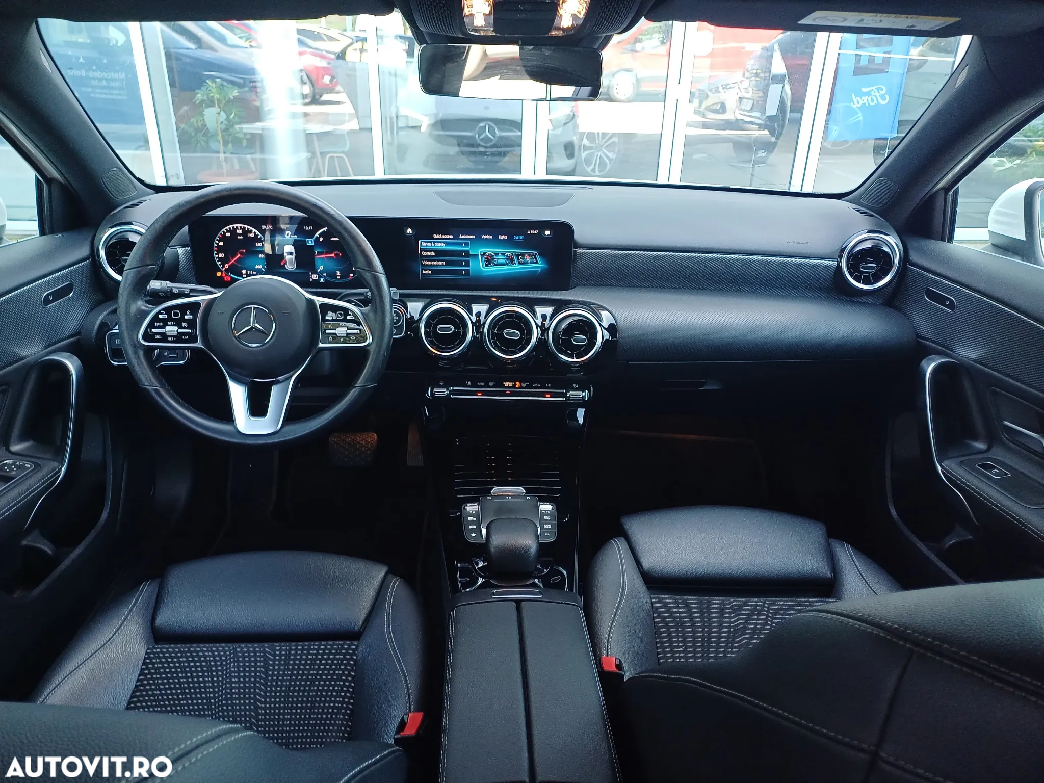 Mercedes-Benz A - 12