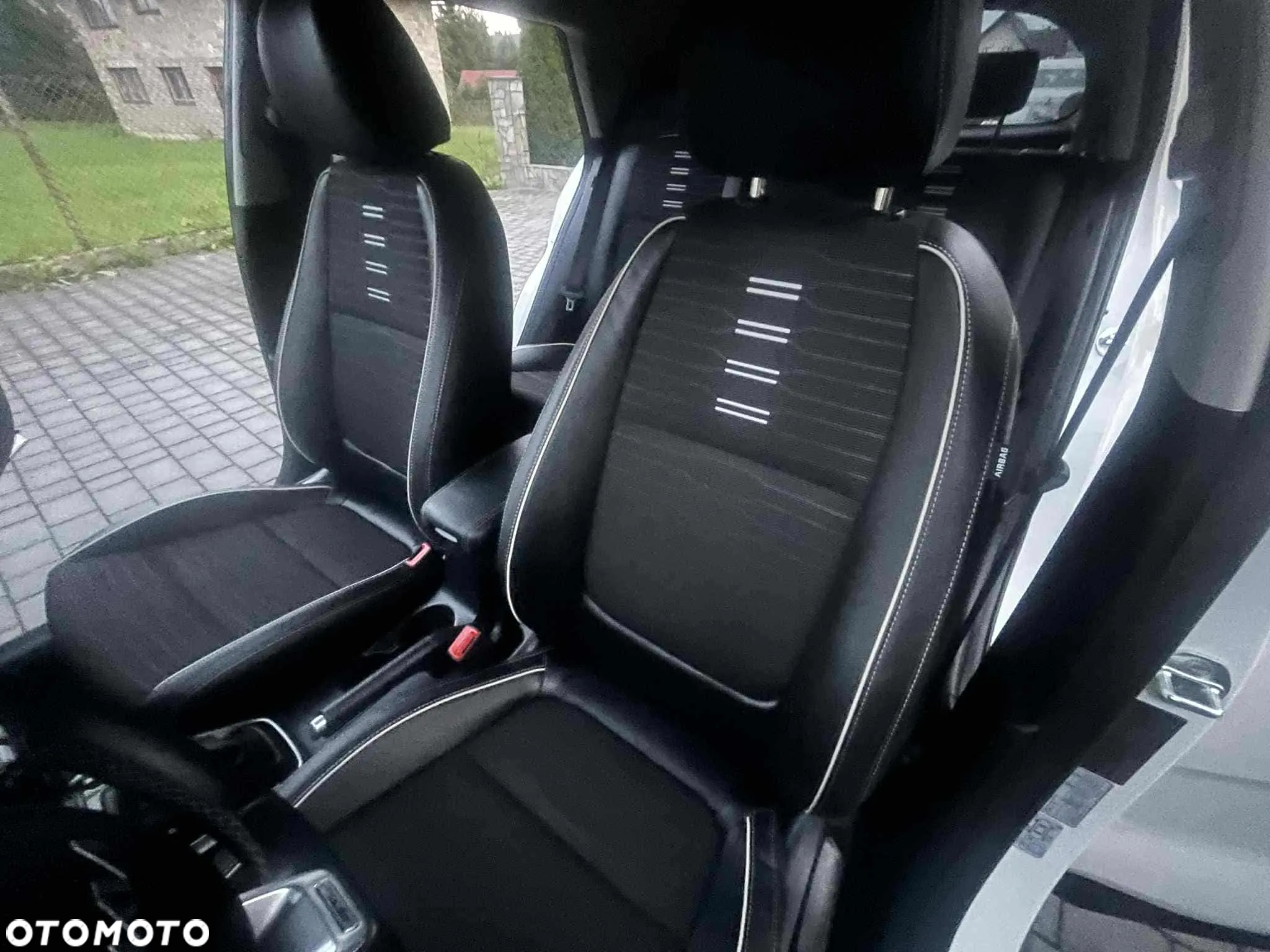 Kia Stonic 1.0 T-GDI GT Line DCT - 17