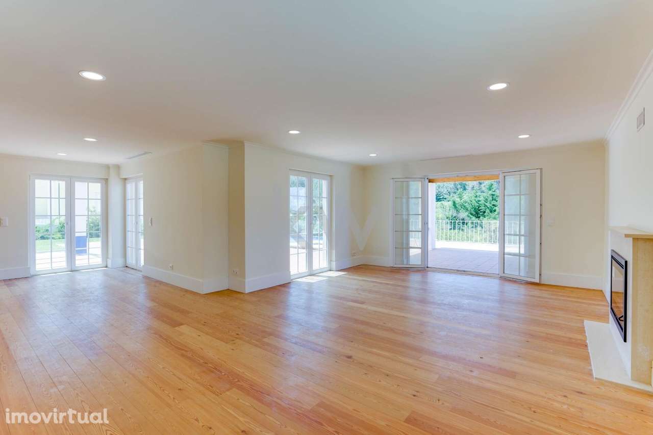 Luxuosa Moradia a escassos metros do Centro da Vila de Sintra - Grande imagem: 3/49