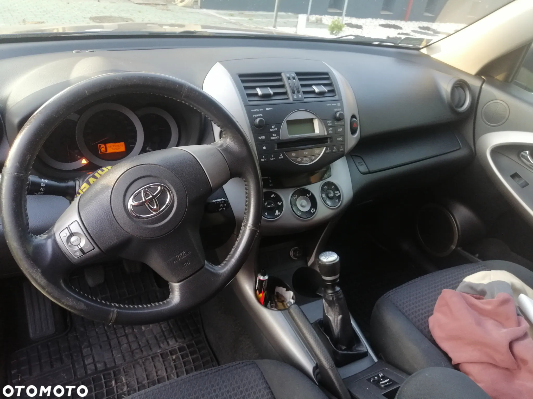 Toyota RAV4 - 5