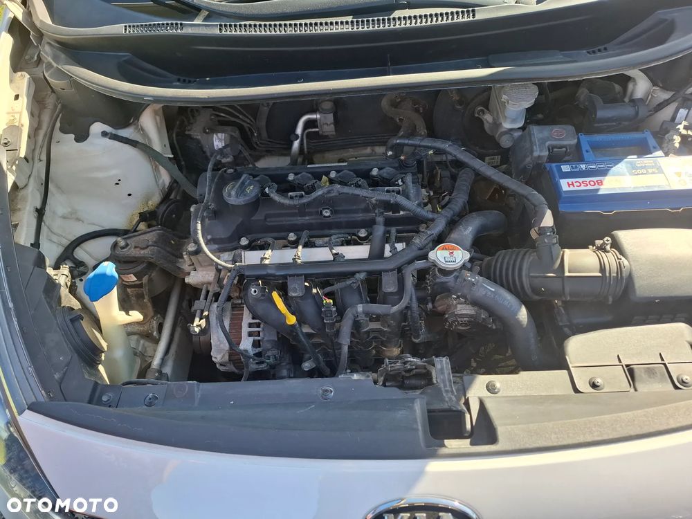 Kia Rio - 11