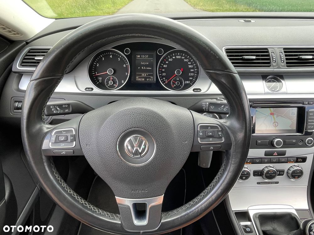 Volkswagen Passat 1.8 TSI Individual - 32