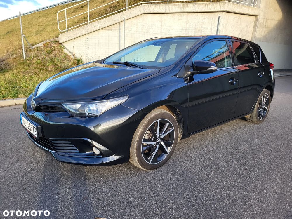 Toyota Auris 1.2 Turbo Team Deutschland - 15