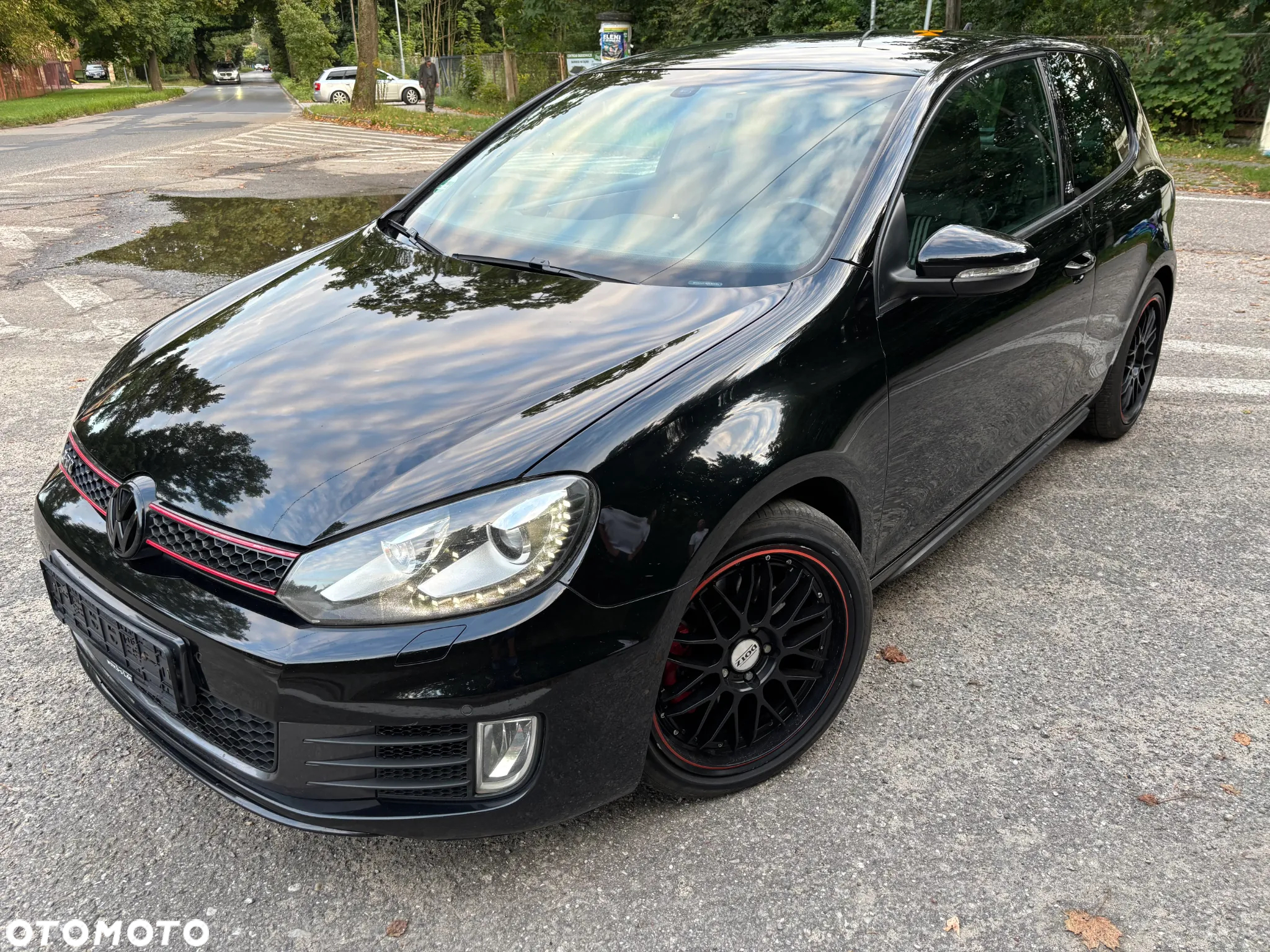 Volkswagen Golf 2.0 GTI adidas - 2
