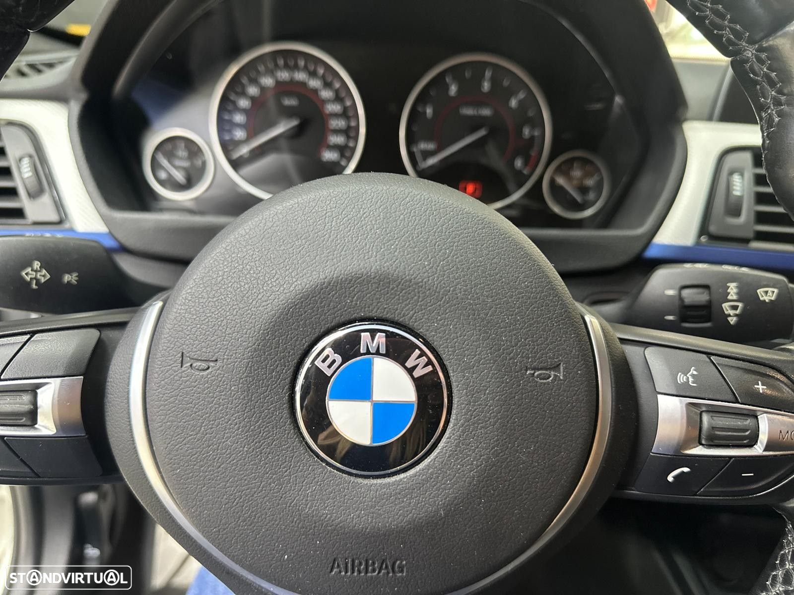 BMW 320 d Auto Pack M - 29