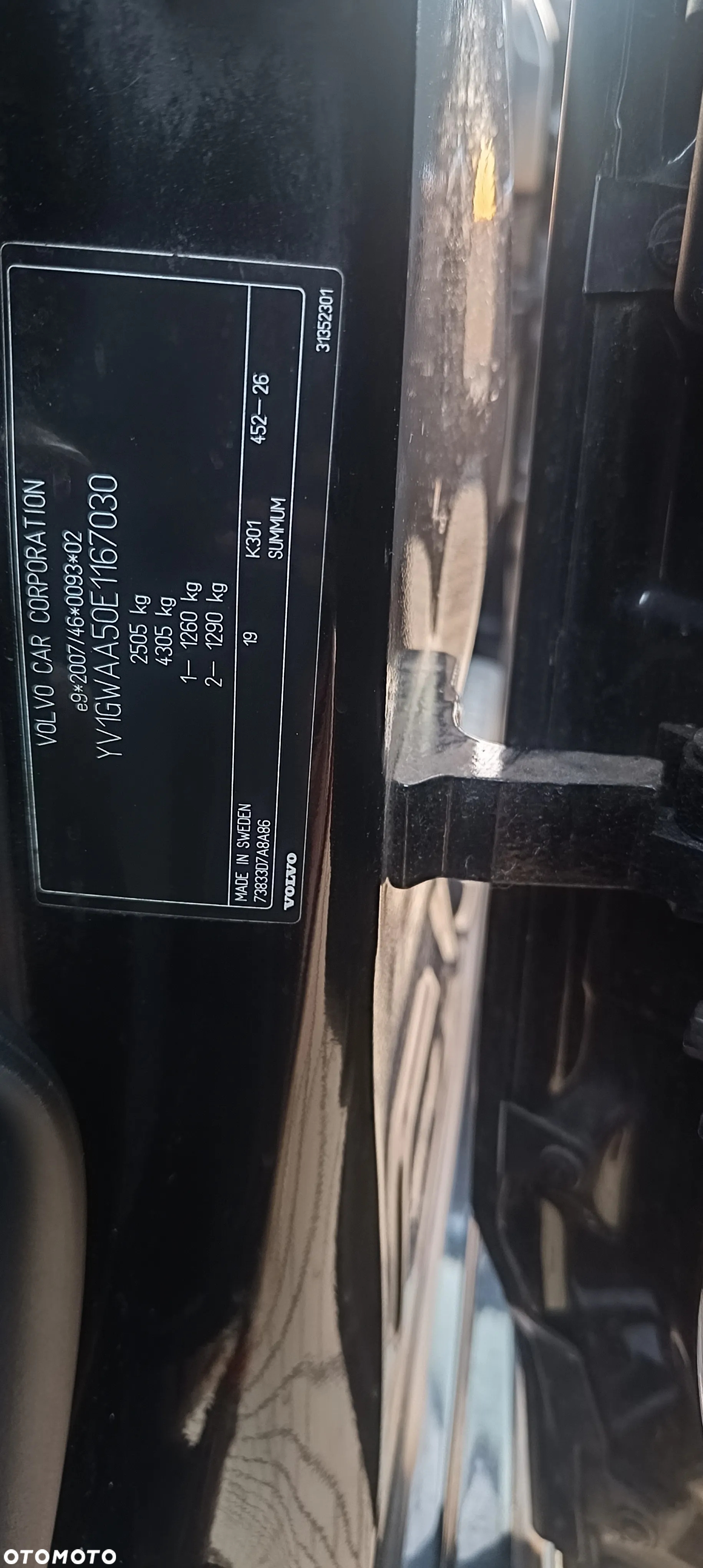 Volvo V60 D6 AWD Plug-in Hybrid Summum - 28