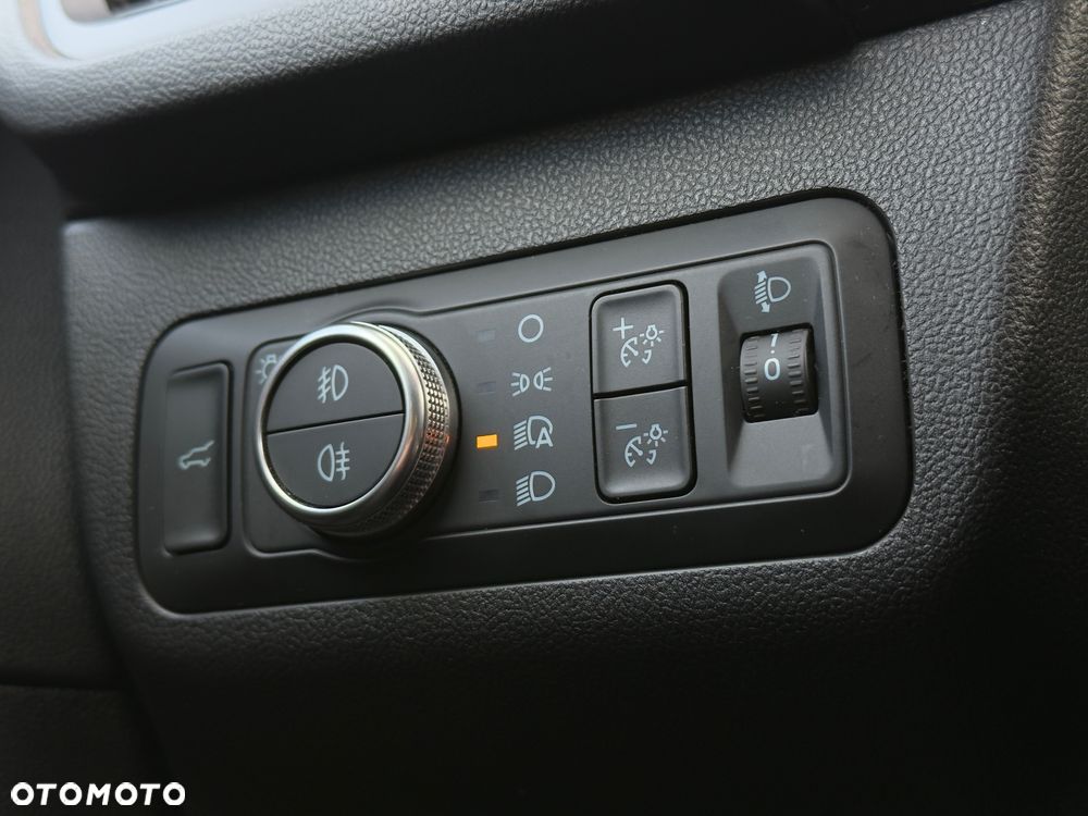 Ford Kuga 2.0 EcoBlue AWD ST-Line X - 12