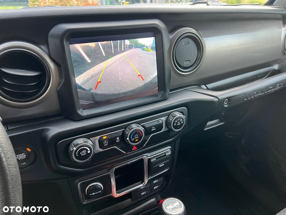 Jeep Wrangler - 18