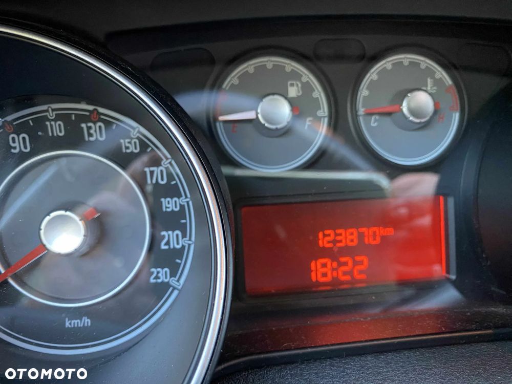 Fiat Punto Evo 1.4 8V Estiva Blue&Me Euro5 - 6