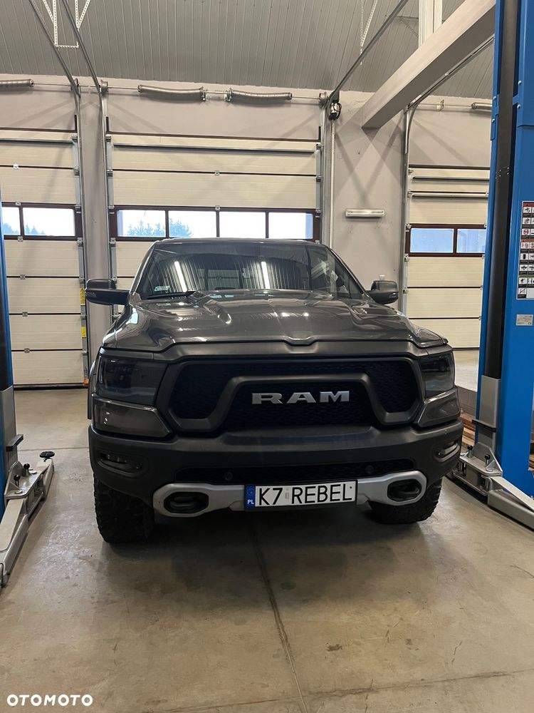 Dodge RAM 5.7 4x4 - 2