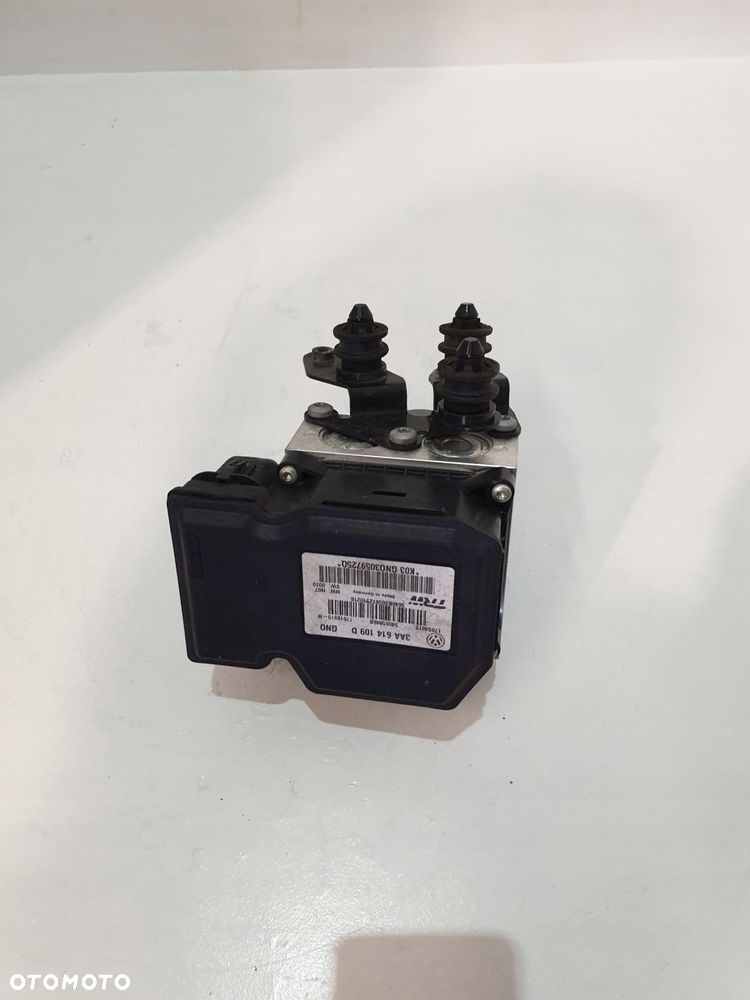 pompa hamulcowa abs 3aa614109d vw passat b7 2.0tdi 11r - 2