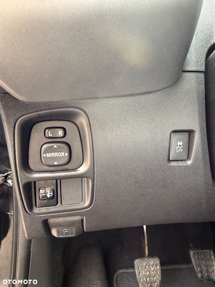 Toyota Aygo x-play - 32