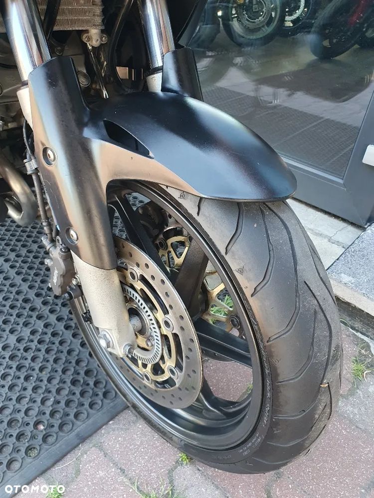Honda VFR - 19