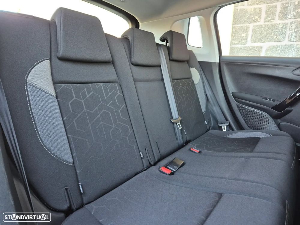Peugeot 2008 - 7