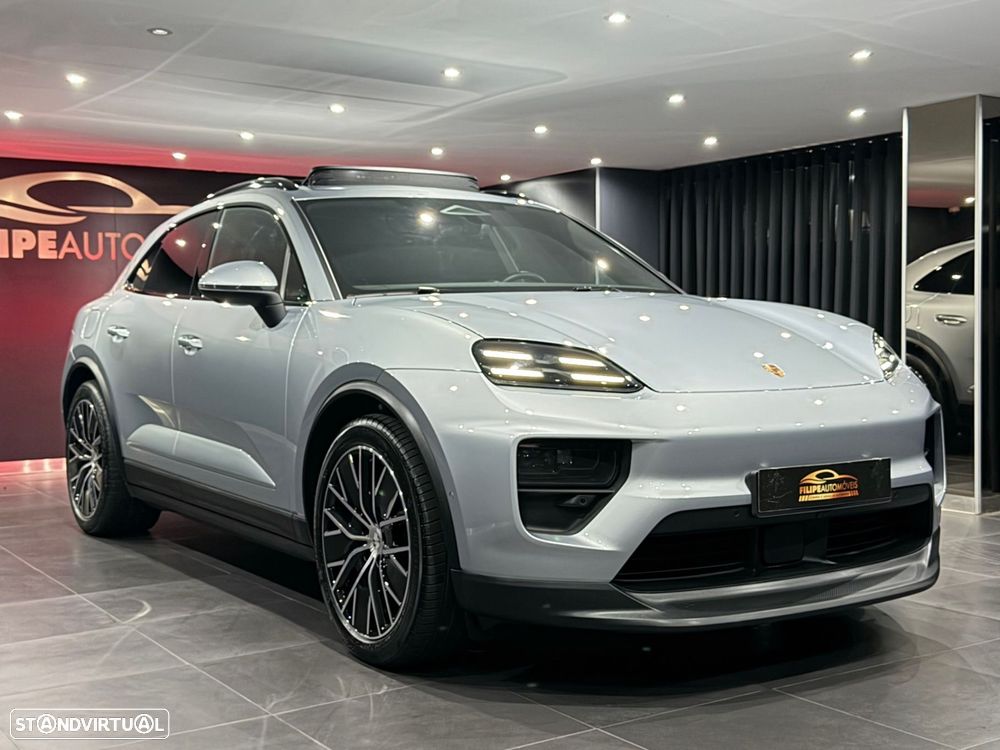 Porsche Macan Electric 4 - 10