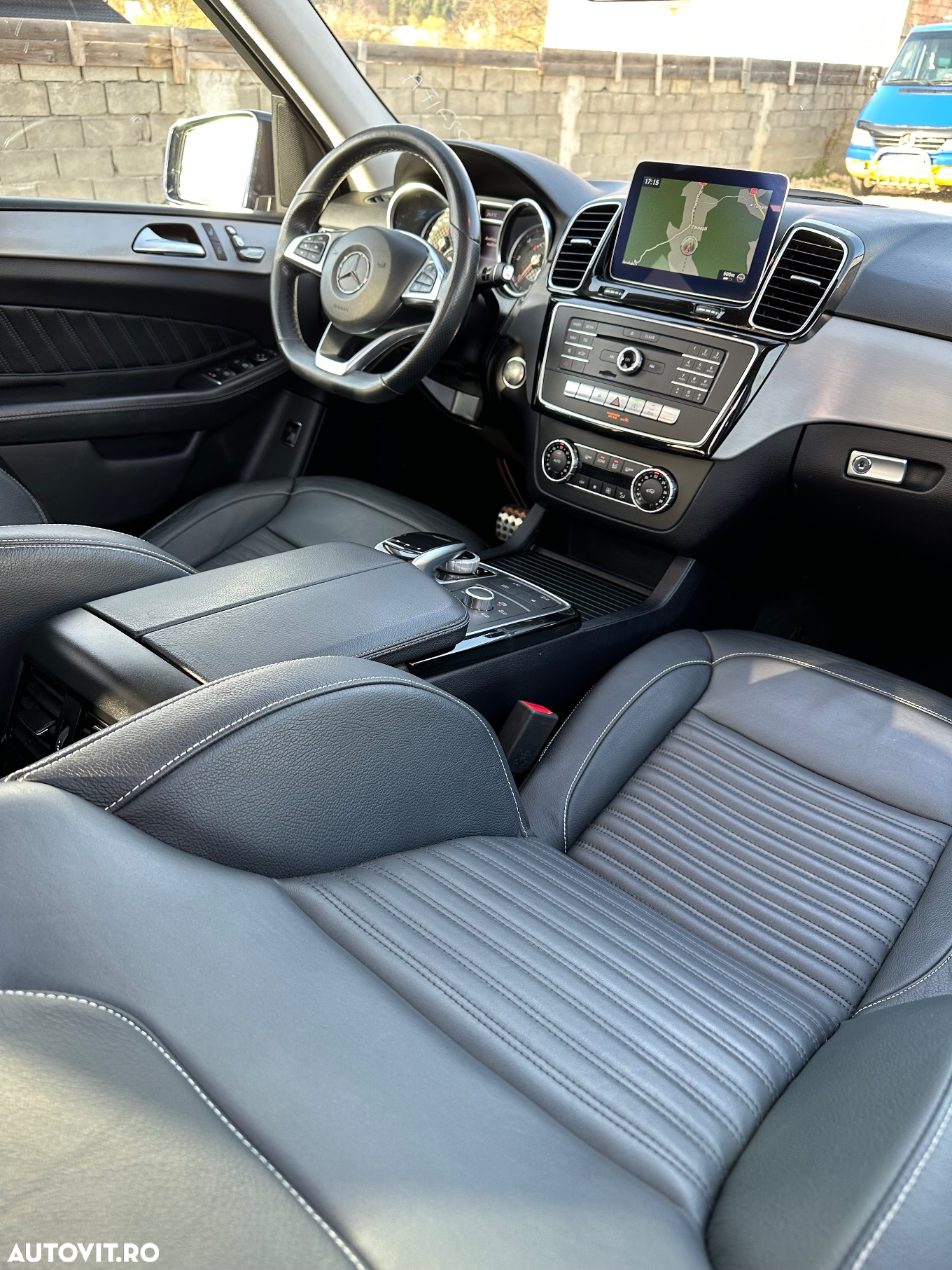 Mercedes-Benz GLE 250 d 4Matic 9G-TRONIC AMG Line - 7