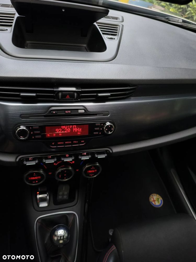 Alfa Romeo Giulietta 2.0 JTDM 16V - 32