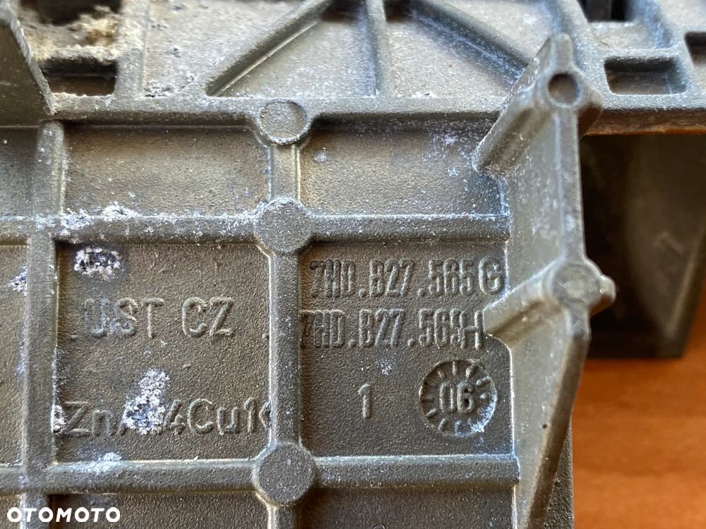 KLAMKA DRZWI LEWY TYŁ VW TRANSPORTER T5 7H0827565G - 3