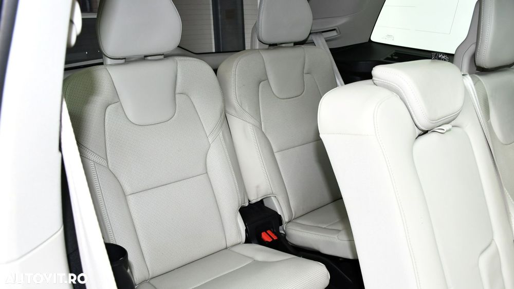 Volvo XC 90 B5 D AWD Geartronic Inscription - 11