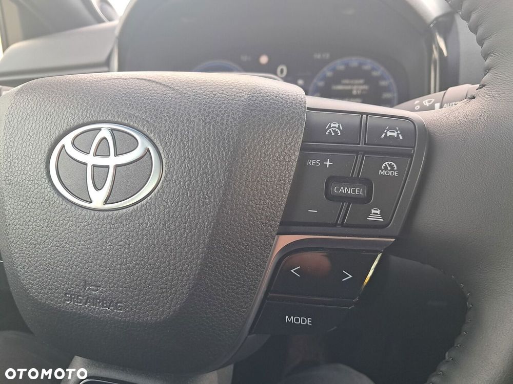 Toyota Camry - 28
