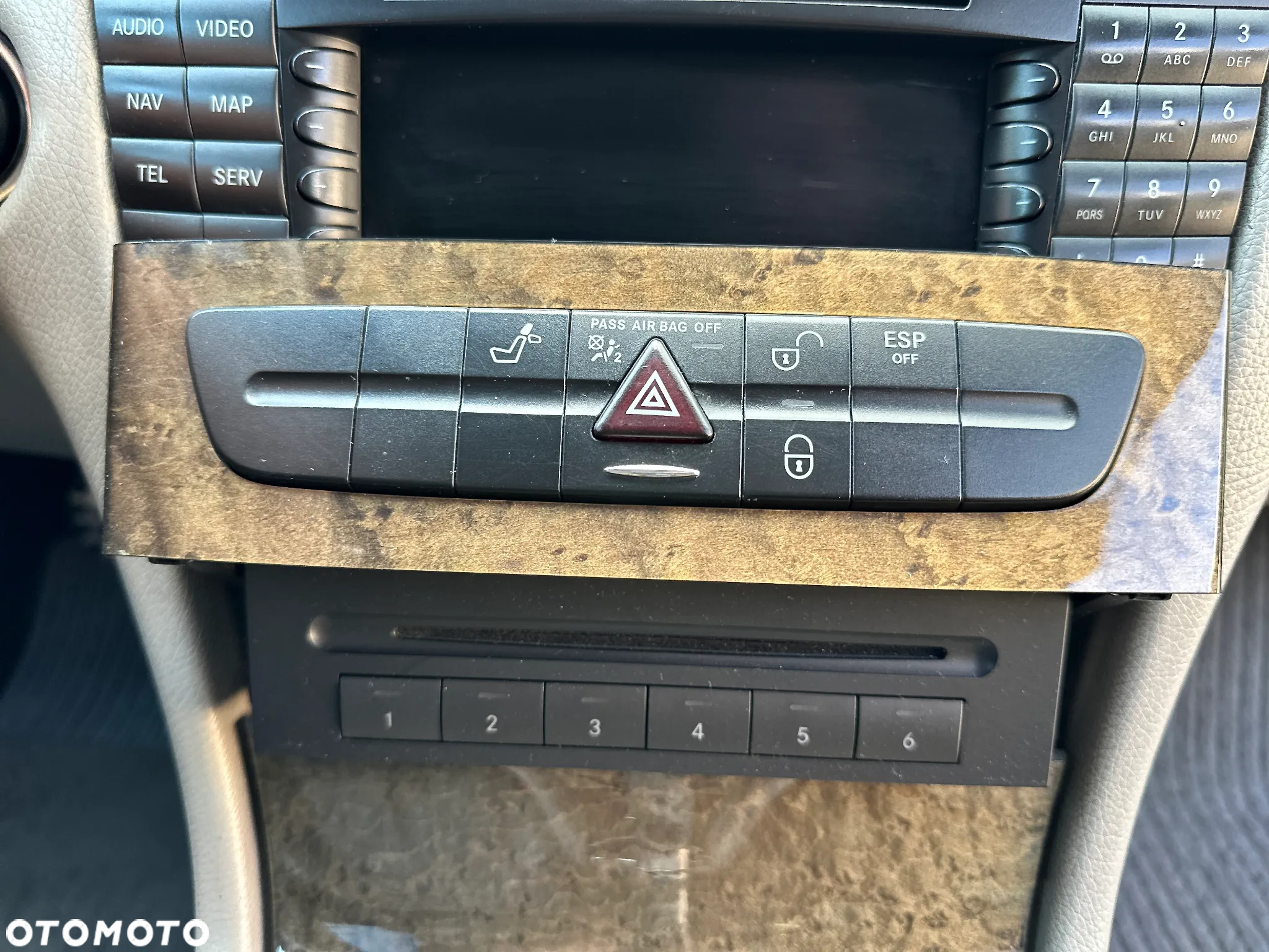 Mercedes-Benz Klasa E 220 CDI Avantgarde - 33