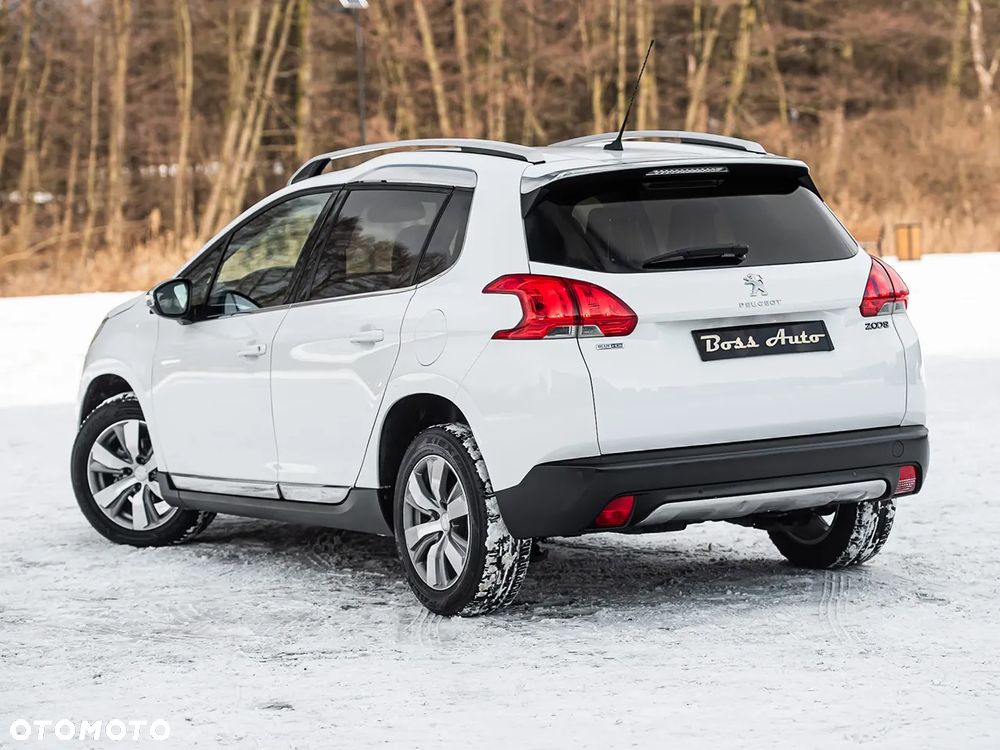 Peugeot 2008 1.6 BlueHDi Allure S&S - 9