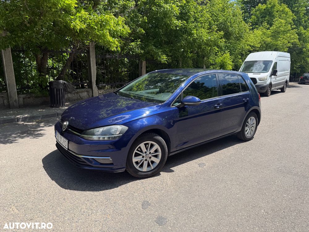 Volkswagen Golf - 2