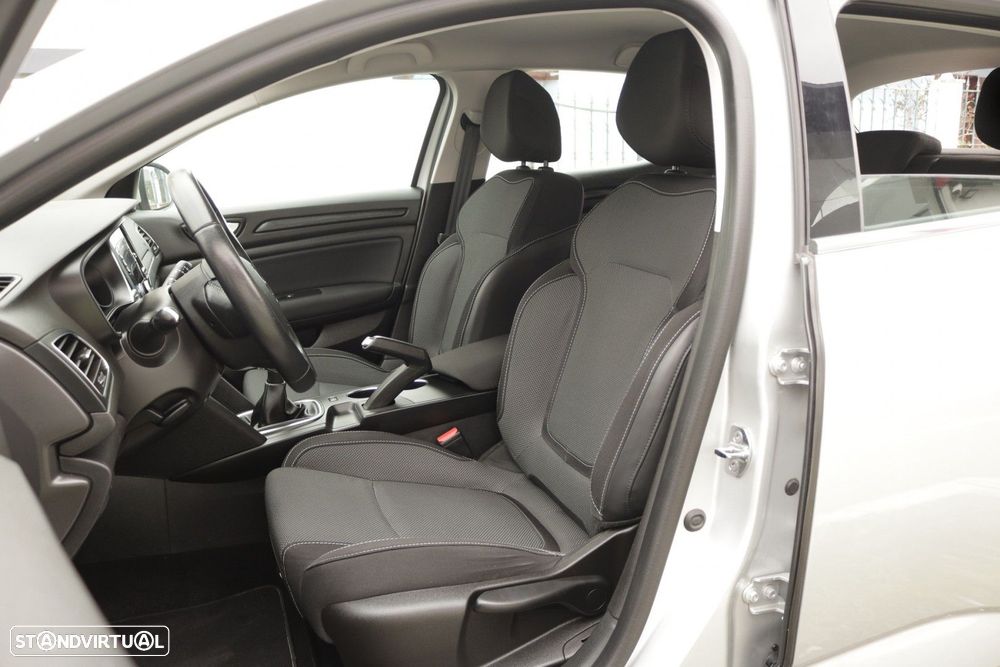 Renault Mégane 1.5 Blue dCi Zen - 14