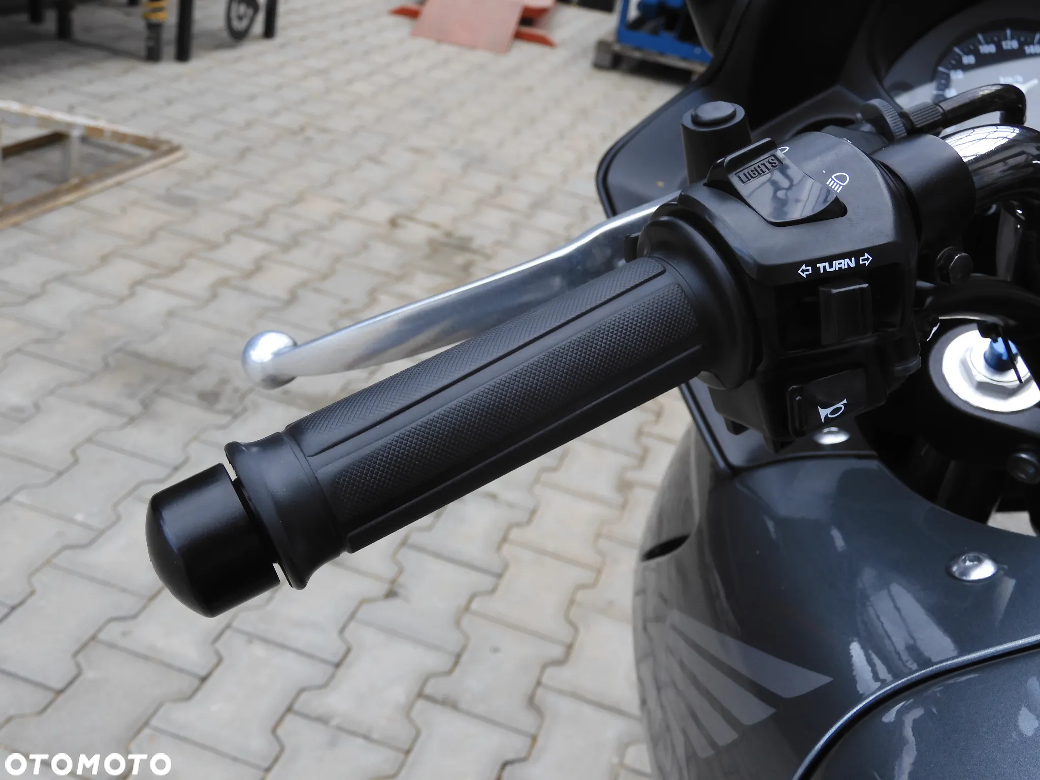 Honda CBF - 22