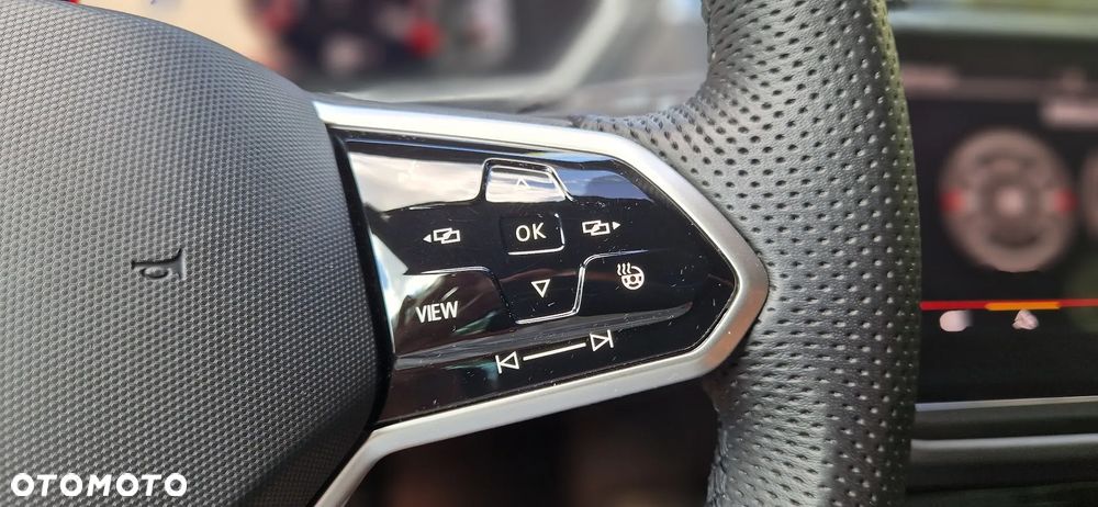 Volkswagen Tiguan 2.0 TDI SCR 4Mot R-Line DSG - 34