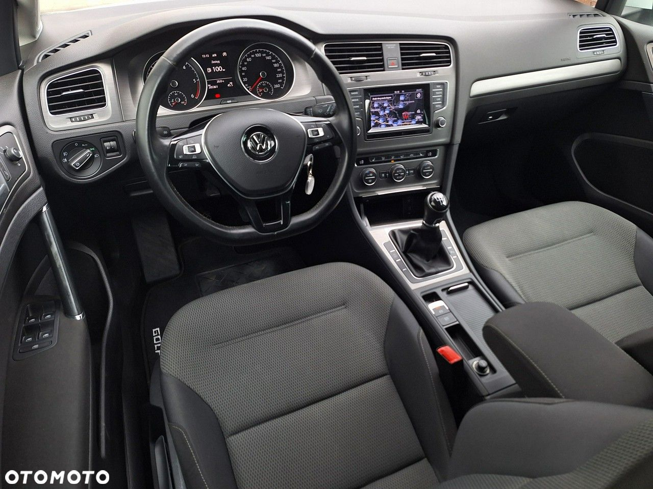 Volkswagen Golf - 5