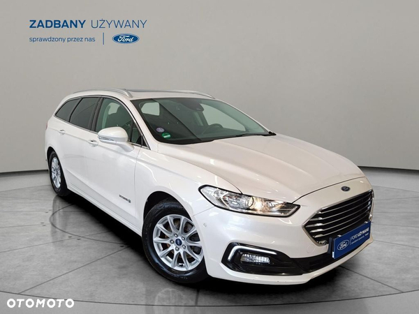 Ford Mondeo 2.0 Hybrid Titanium