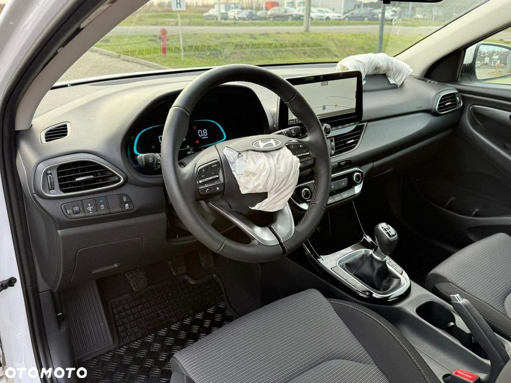 Hyundai i30 1.5 DPI Comfort - 10